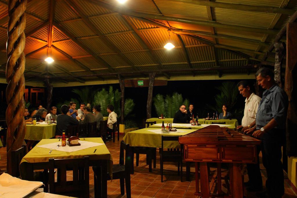 Hotel Catarata Río Celeste Bijagua Esterno foto