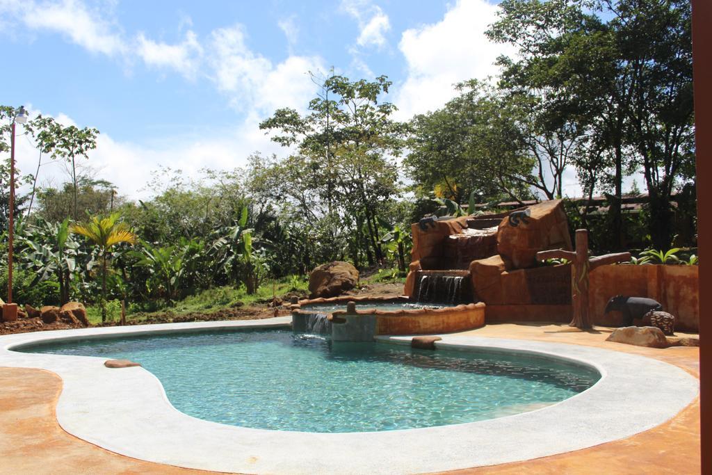 Hotel Catarata Río Celeste Bijagua Esterno foto